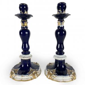 Par de Candelabros Meissen Azul y Oro del Siglo XIX